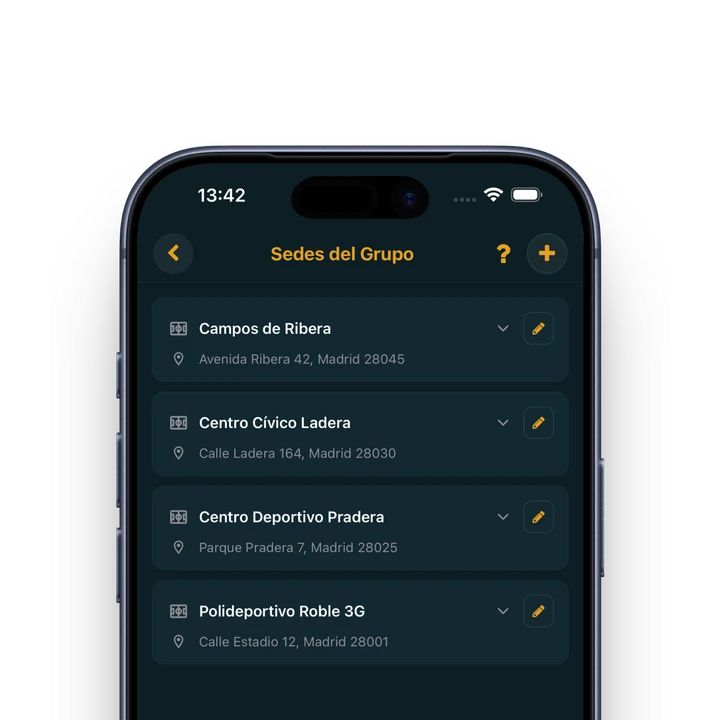 Pantalla de detalles de cancha y mapa en Pivio